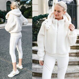Alo Yoga Foxy Sherpa Ivory Hooded Fleece Jacket Size XS‎
